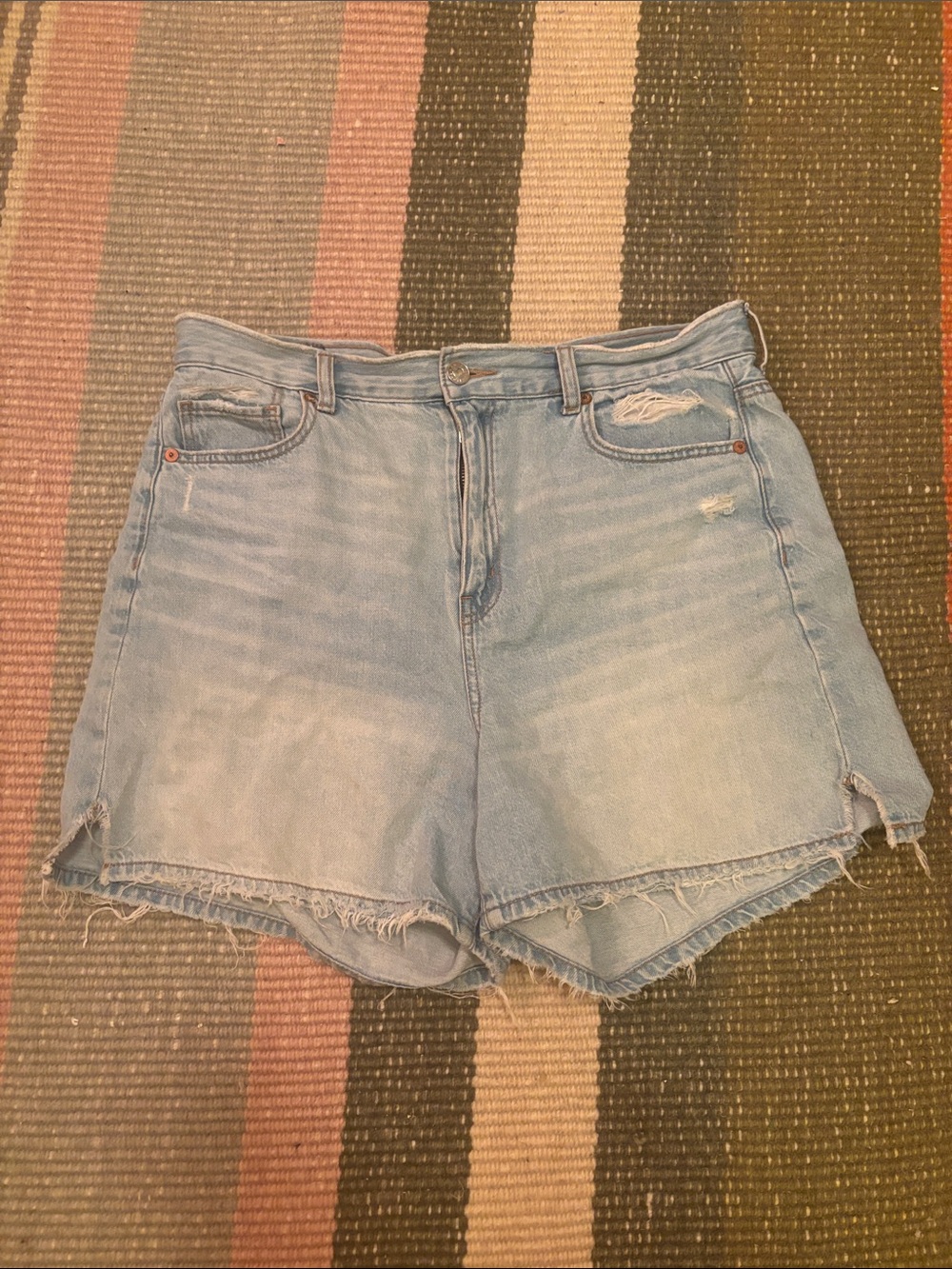 American Eagle Outfitters Light Wash Highest Rise Baggy Denim Shorts